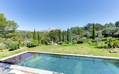 Beaurecueil Villa